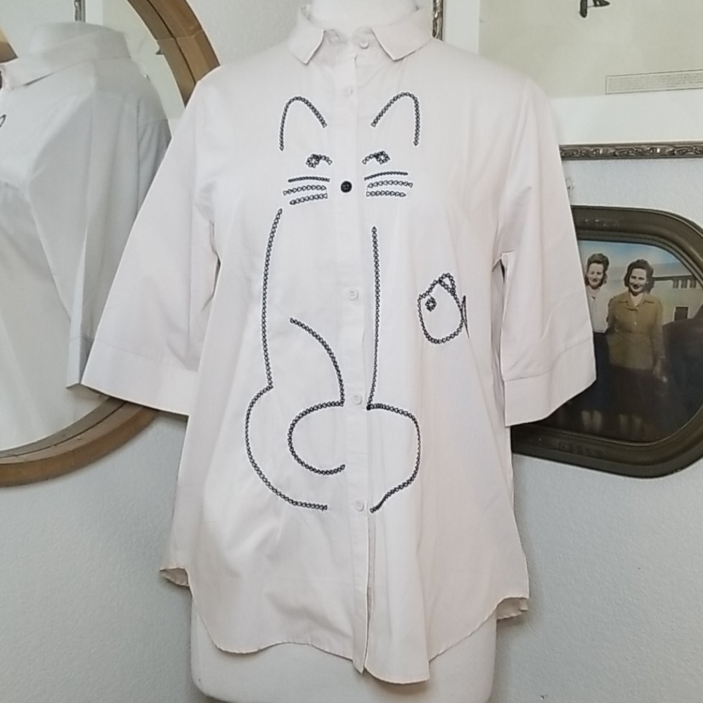 NWT Lemonade Cat Button Up Shirt
